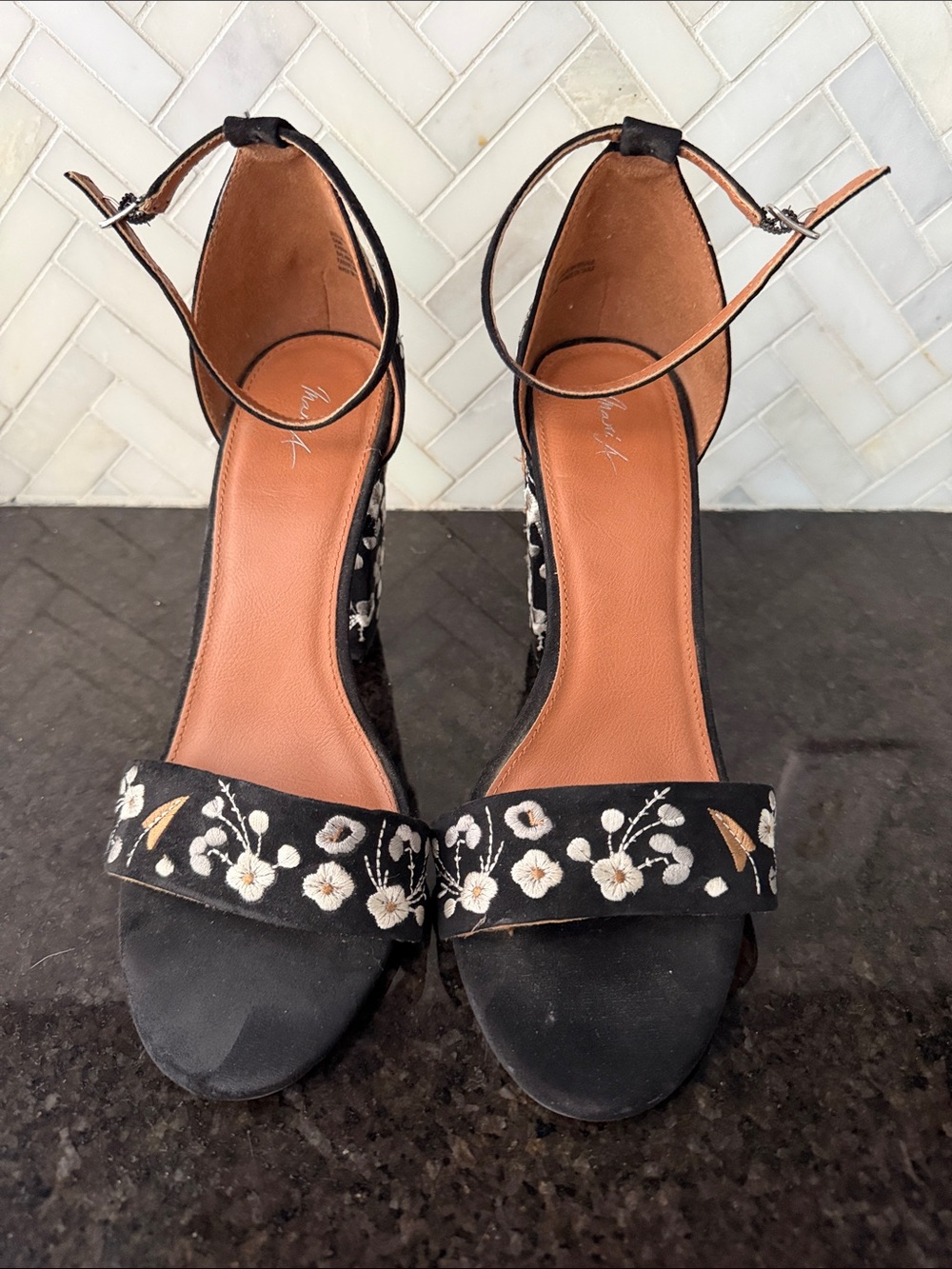 Mari A. Black Floral Embroidered Ankle-Strap Block Heel Shoes Size 9.5